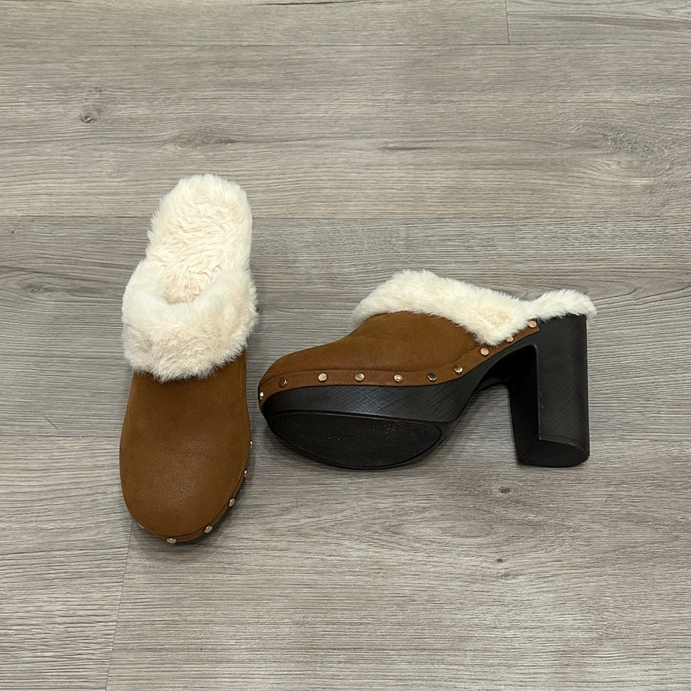 NWOT BAMBOO Faux Fur Lined Heel Mules Cognac - Picture 3 of 6